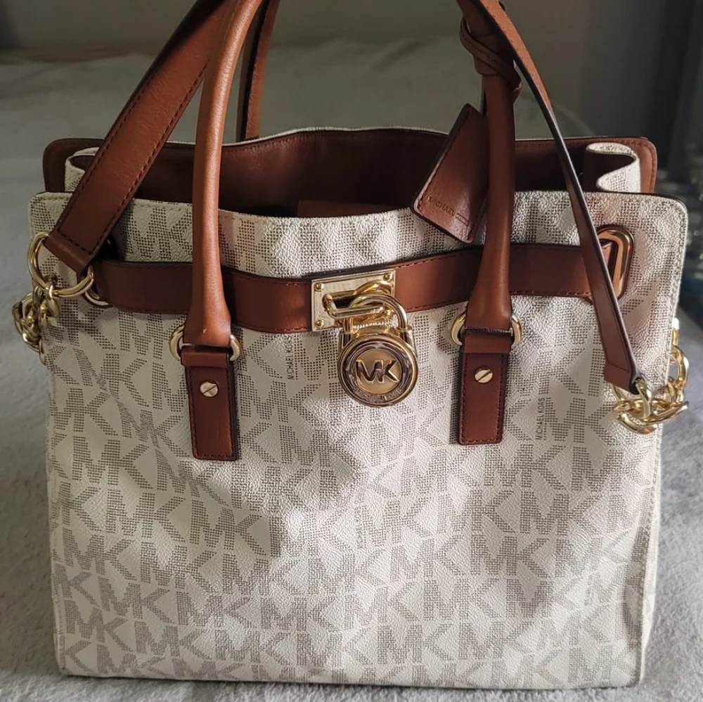 Michael's kors bags - Picture 14 of 14